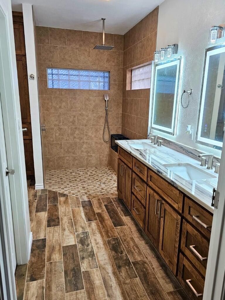 Everything You Need to Know About Curbless Shower Designs | Redo Shower